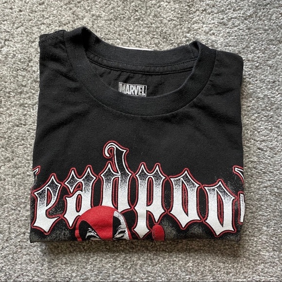 Marvel Deadpool Tacos Logo Short Sleeves Black Tee - Picture 5 of 5